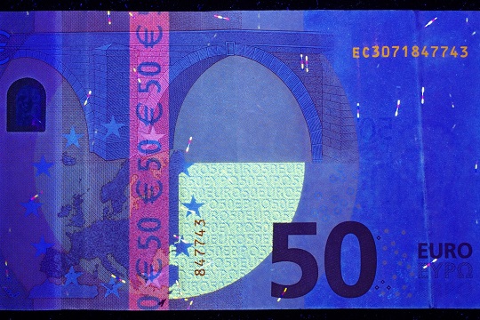 Anti-Counterfeiting-in-Banknotes